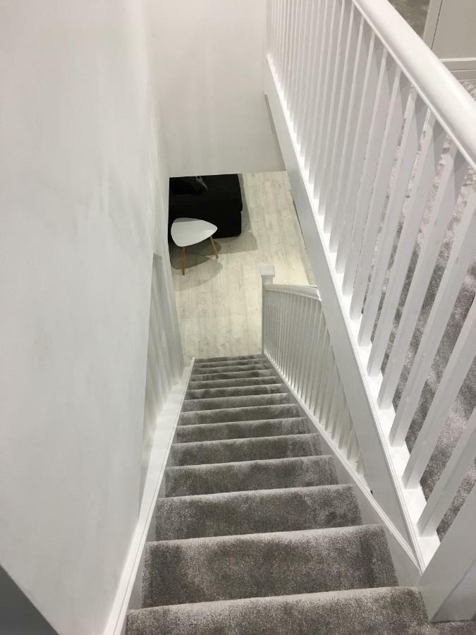 The Snap Pad Boutique Apartment Royal Tunbridge Wells Exterior photo
